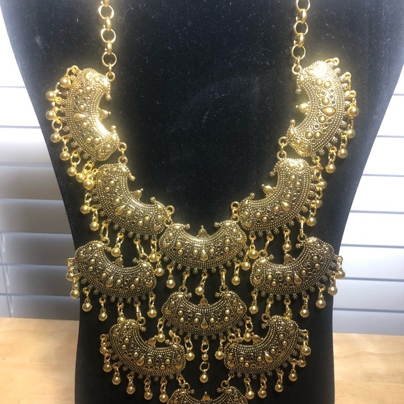 Necklace - Picture 1 of 5